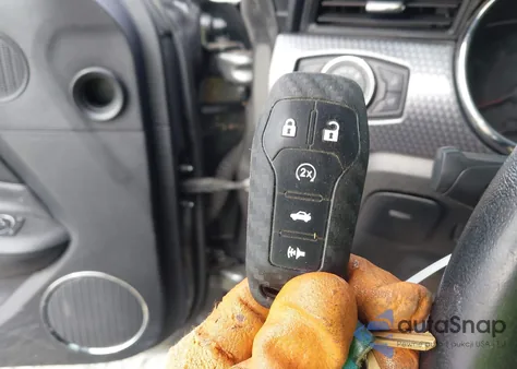 2016 Ford Mustang Ecoboost z USA, uszkodzony, nr VIN 1FA6P8TH6G5304037